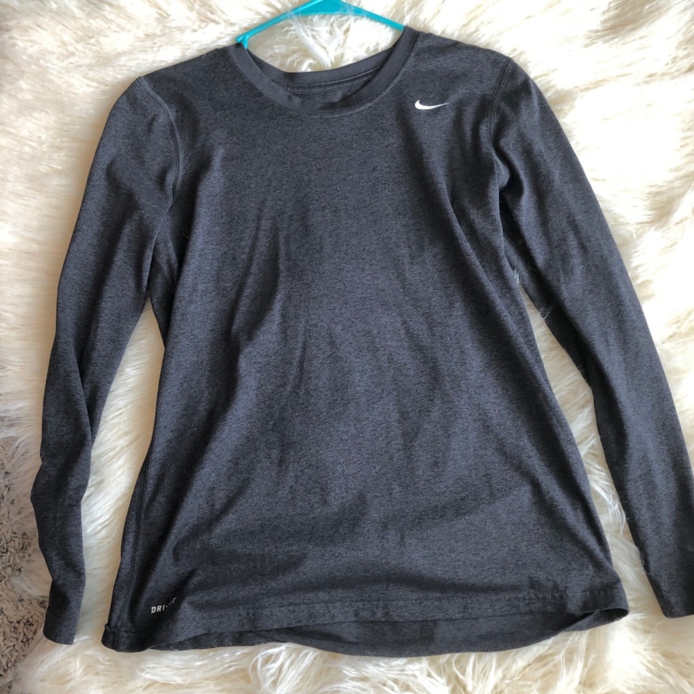 Nike long sleeve work out shirt!